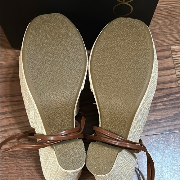 Shoe Dazzle Cream and Brown Wedge Sandals - Picture 7 of 8